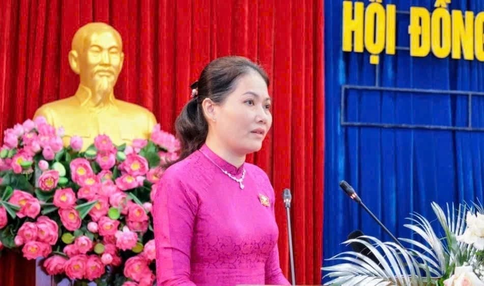 Giới thiệu bà Nguyễn Thị Nhật Hằng ứng cử đại biểu HĐND TPHCM khóa XI