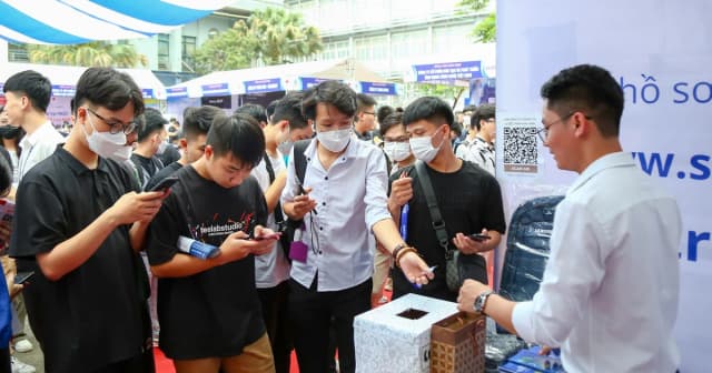 Ngày hội việc làm cho sinh viên: Rèn luyện tư duy thích ứng