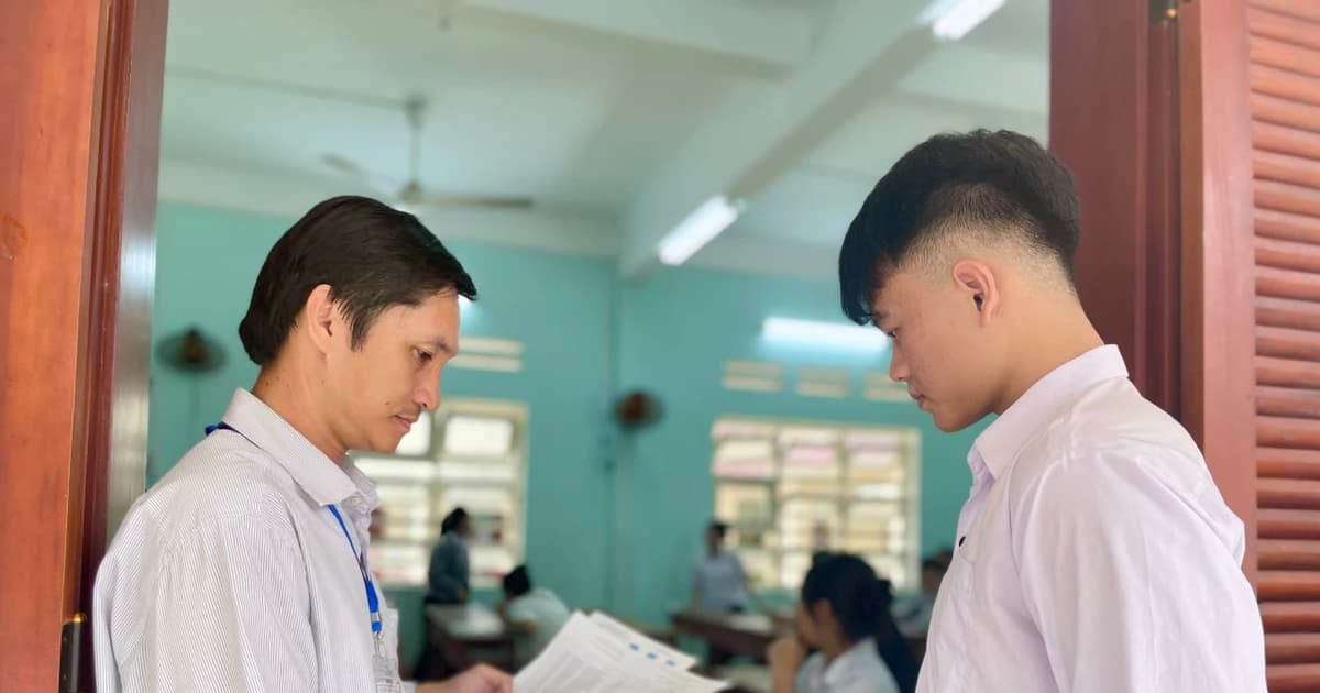 Gia Lai phản hồi thông tin thí sinh mang điện thoại vào phòng thi