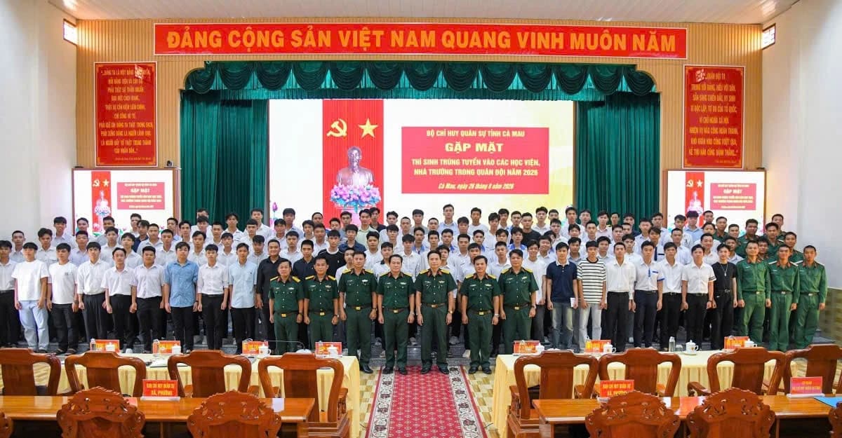 Gặp gỡ thí sinh Cà Mau trúng tuyển vào các học viện, nhà trường trong quân đội