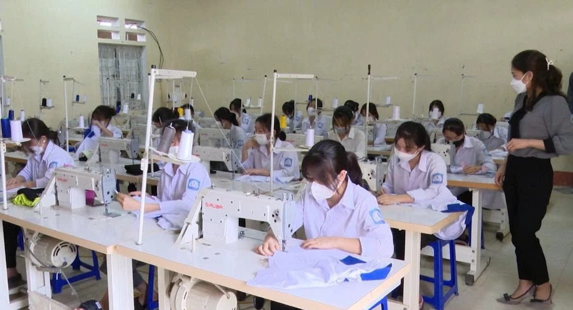 Phát triển giáo dục nghề nghiệp, tạo sinh kế cho vùng khó Phú Thọ