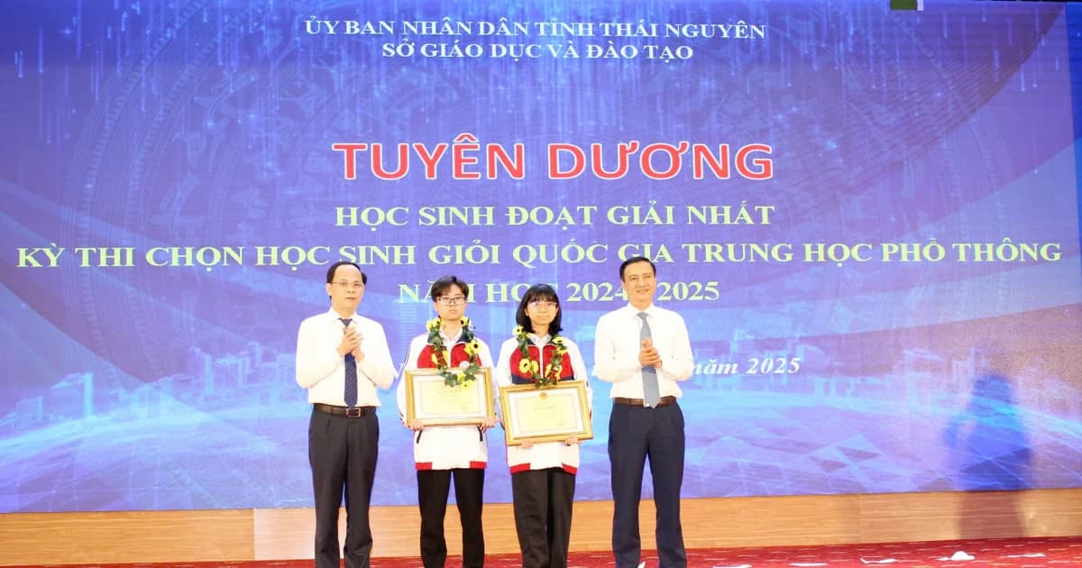 Song hành rèn đức với luyện tài, gắn tài năng với trách nhiệm