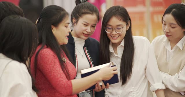 Y khoa dẫn đầu điểm trúng tuyển Trường Đại học Khoa học Sức khỏe