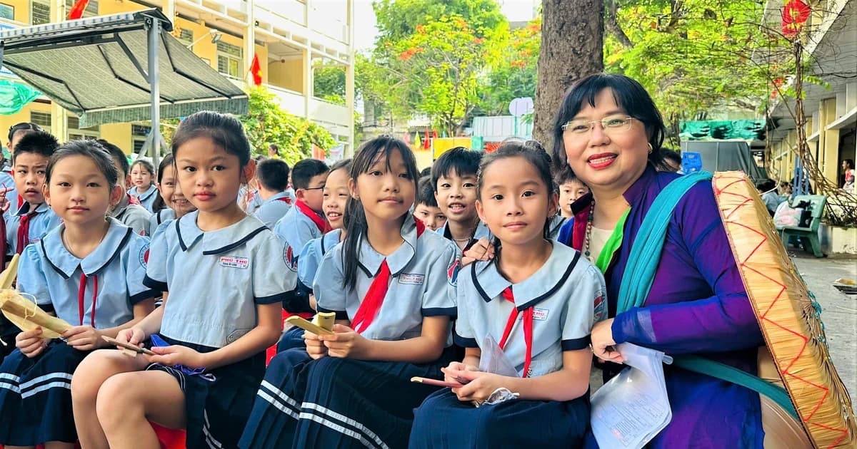 Đưa cải lương, tuồng cổ, đờn ca tài tử... vào trường học