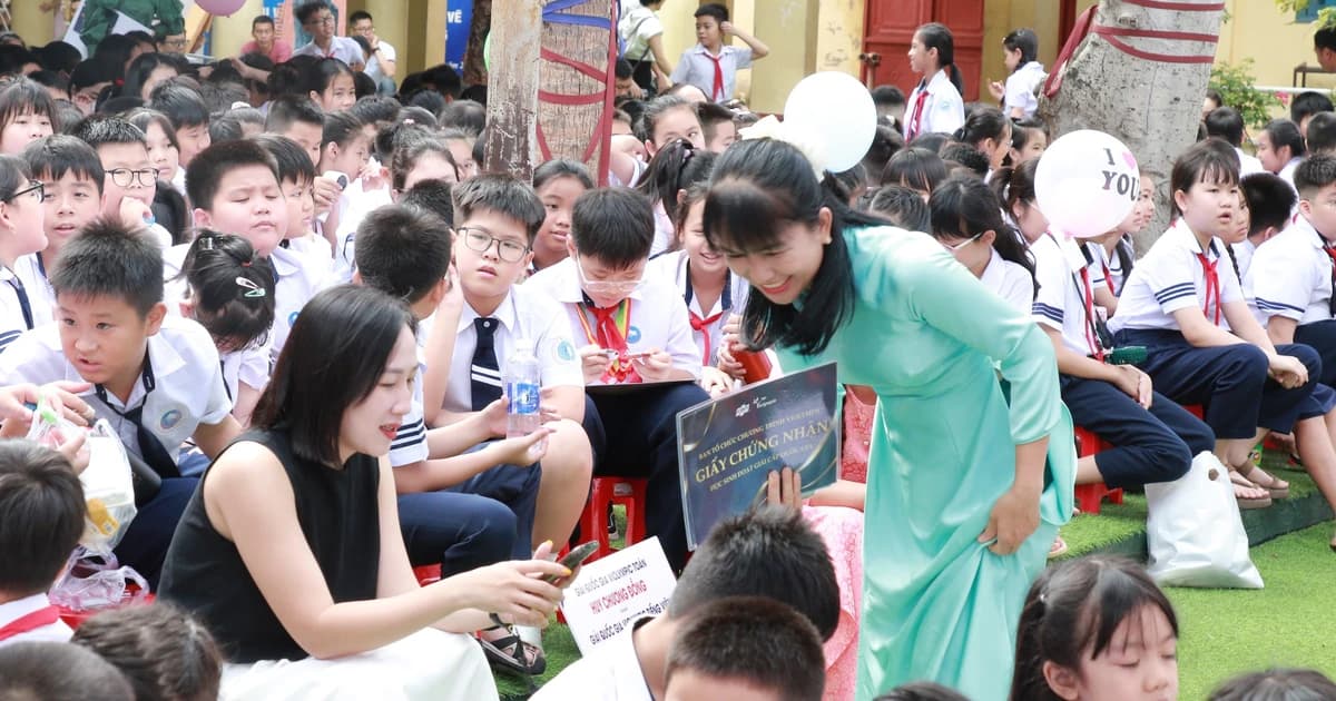 Bàn giao học sinh về sinh hoạt hè: Phối hợp nhịp nhàng