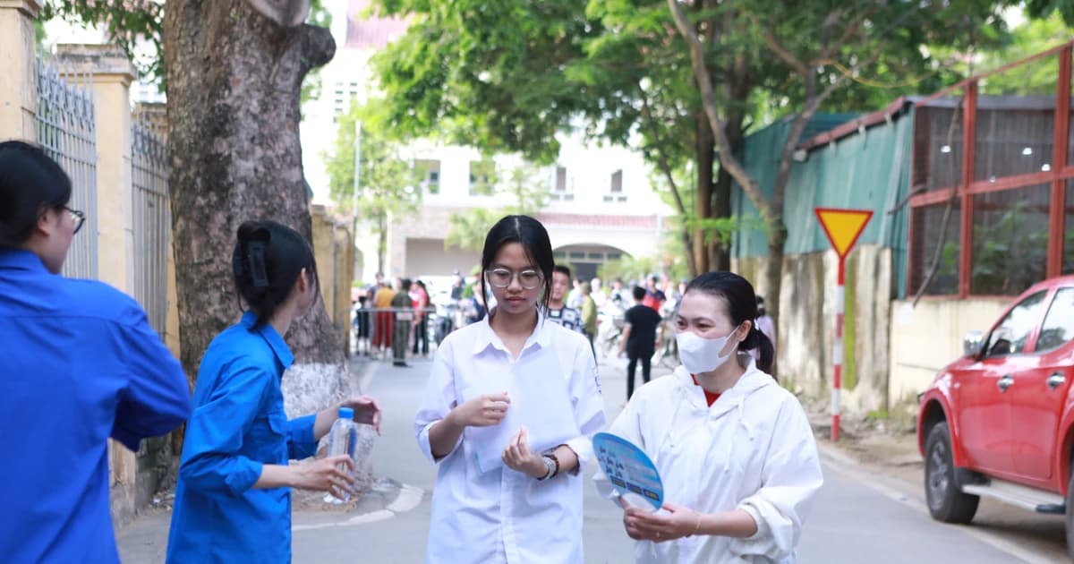 Phụ huynh mong đề thi vào lớp 10 không đánh đố thí sinh
