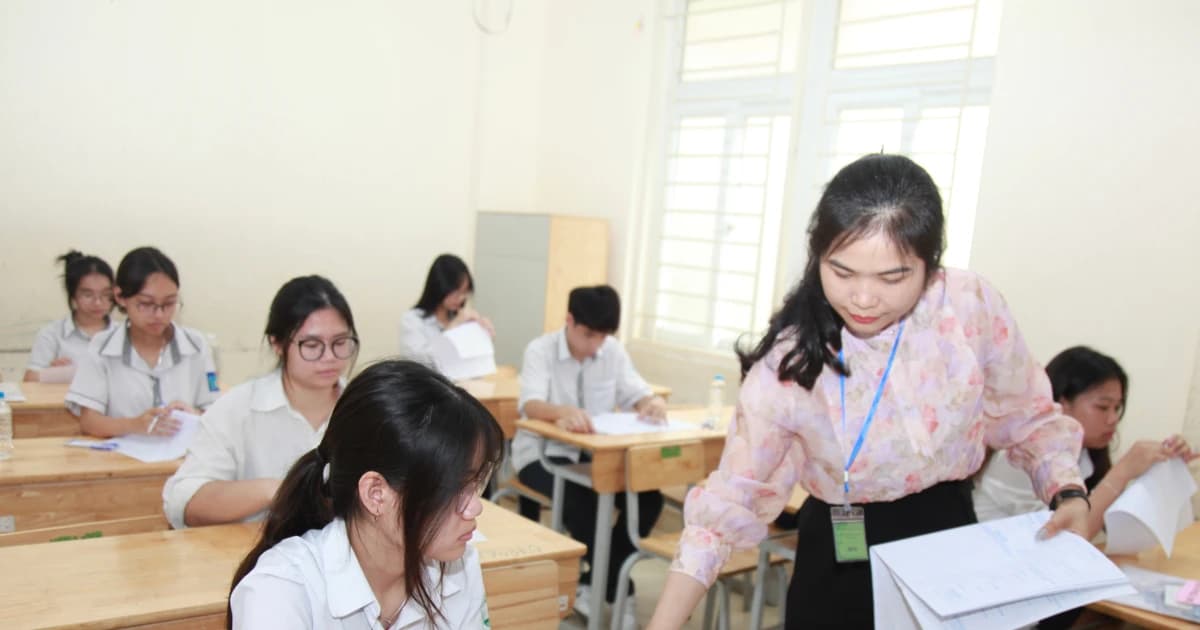 Thí sinh Hà Nội bắt đầu chinh phục kỳ thi vào lớp 10 với môn thi Ngữ văn