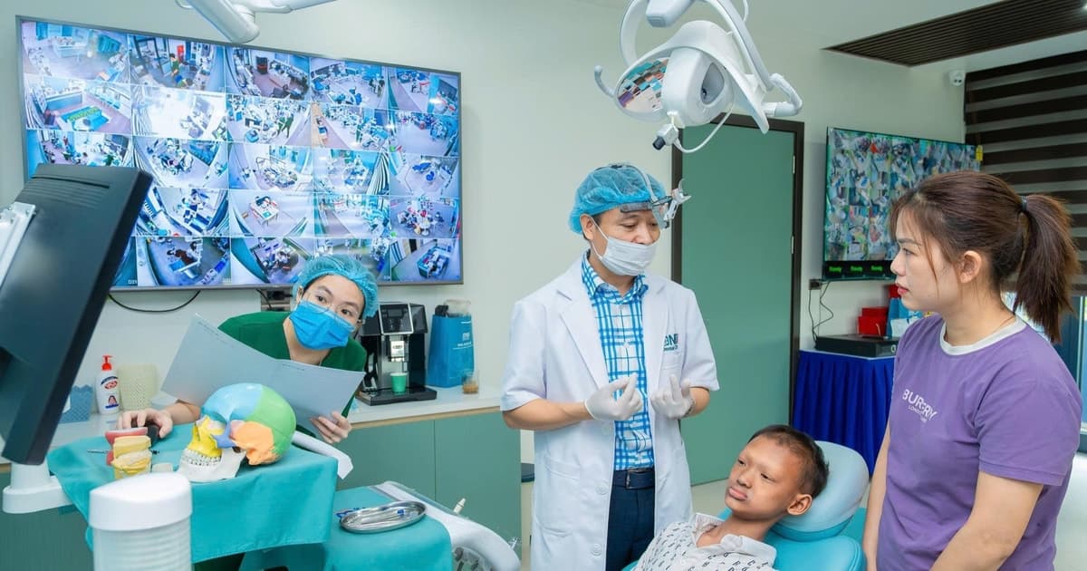 Ninh Bình: Khám, chữa bệnh răng miệng miễn phí cho trẻ em có hoàn cảnh khó khăn