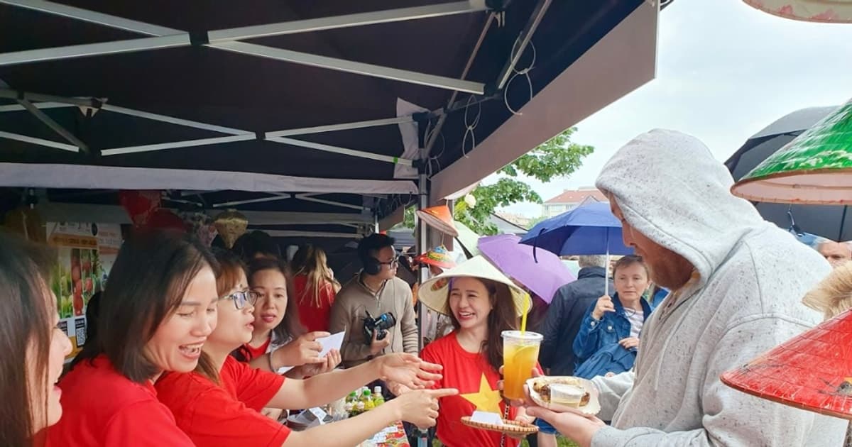 Ẩm thực Việt Nam lan tỏa tại lễ hội văn hóa ẩm thực quốc tế Praha 2025