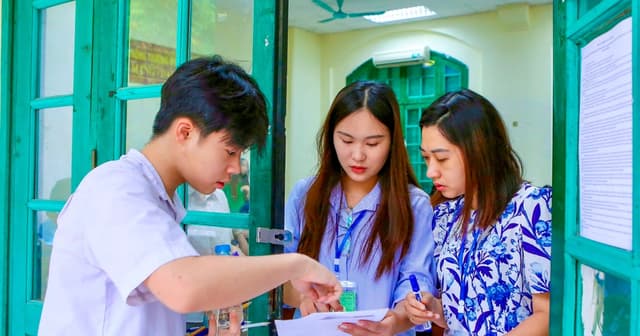 Đề thi Toán vào lớp 10 Hà Nội phân hóa rõ, ứng dụng thực tế cao