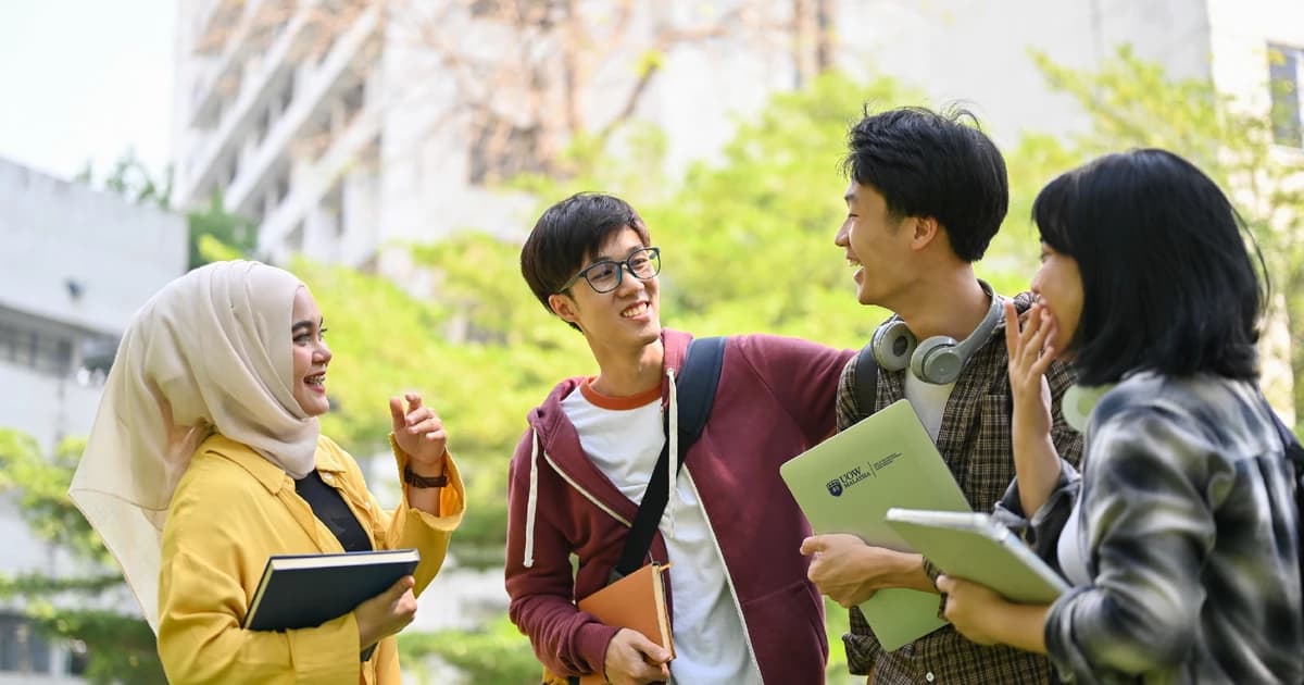 Cử nhân Malaysia nhận mức lương thấp