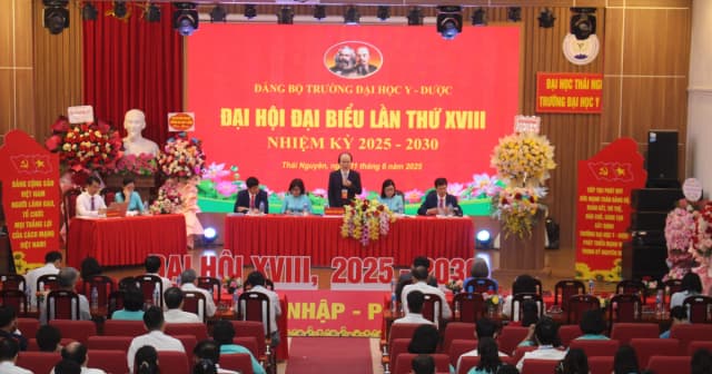 Đại hội Đại biểu Đảng bộ Trường ĐH Y - Dược lần thứ XVIII nhiệm kỳ 2025–2030