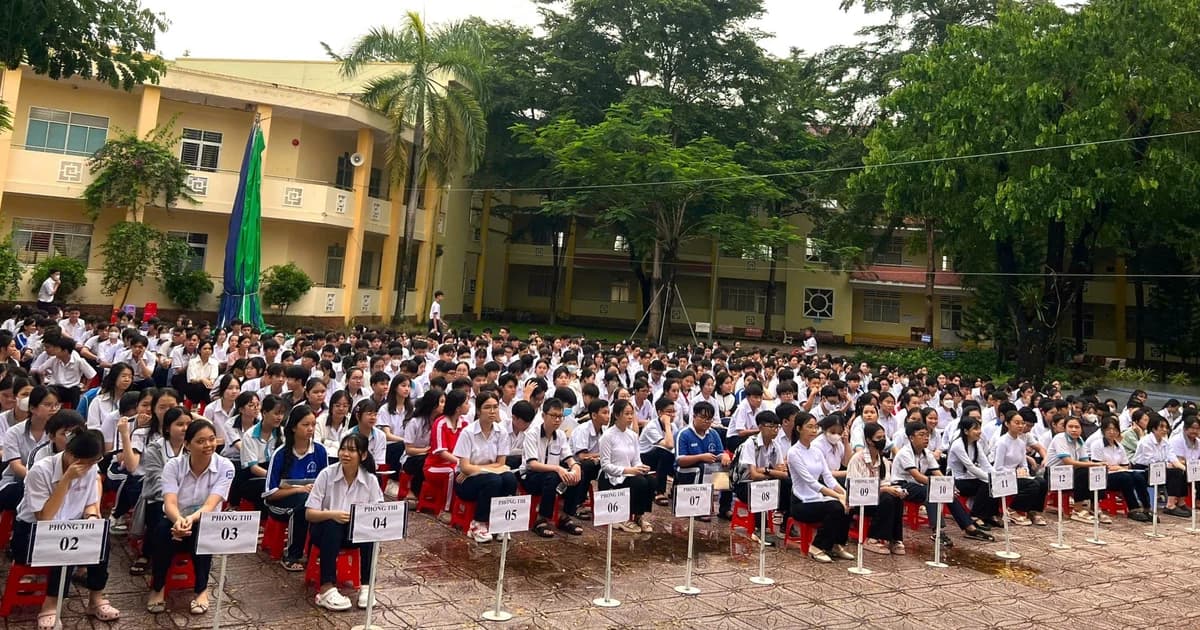 Tỷ lệ 'chọi' vào lớp 10 trường chuyên ở Cà Mau '1 chọi 1,3'