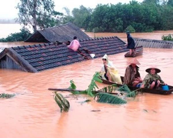 Tăng cường phòng, chống dịch bệnh sau bão, lũ