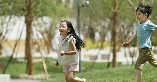 4 điều 'vô bổ' khiến con trở thành đứa trẻ hạnh phúc