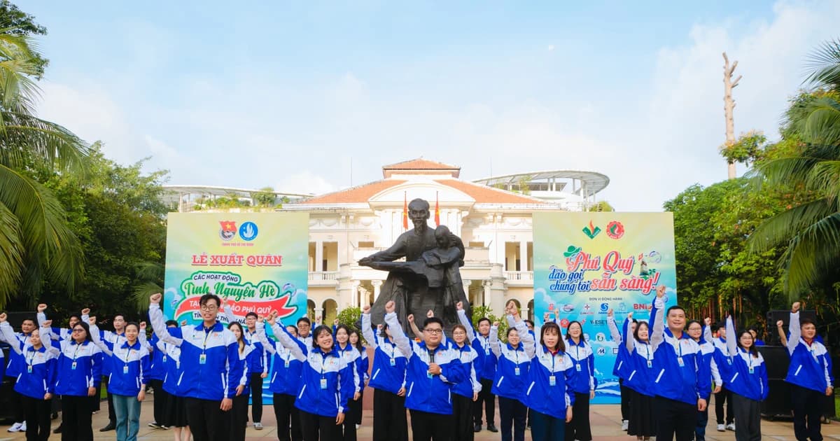 Sinh viên TPHCM đem tuổi trẻ tình nguyện đến đảo Phú Quý
