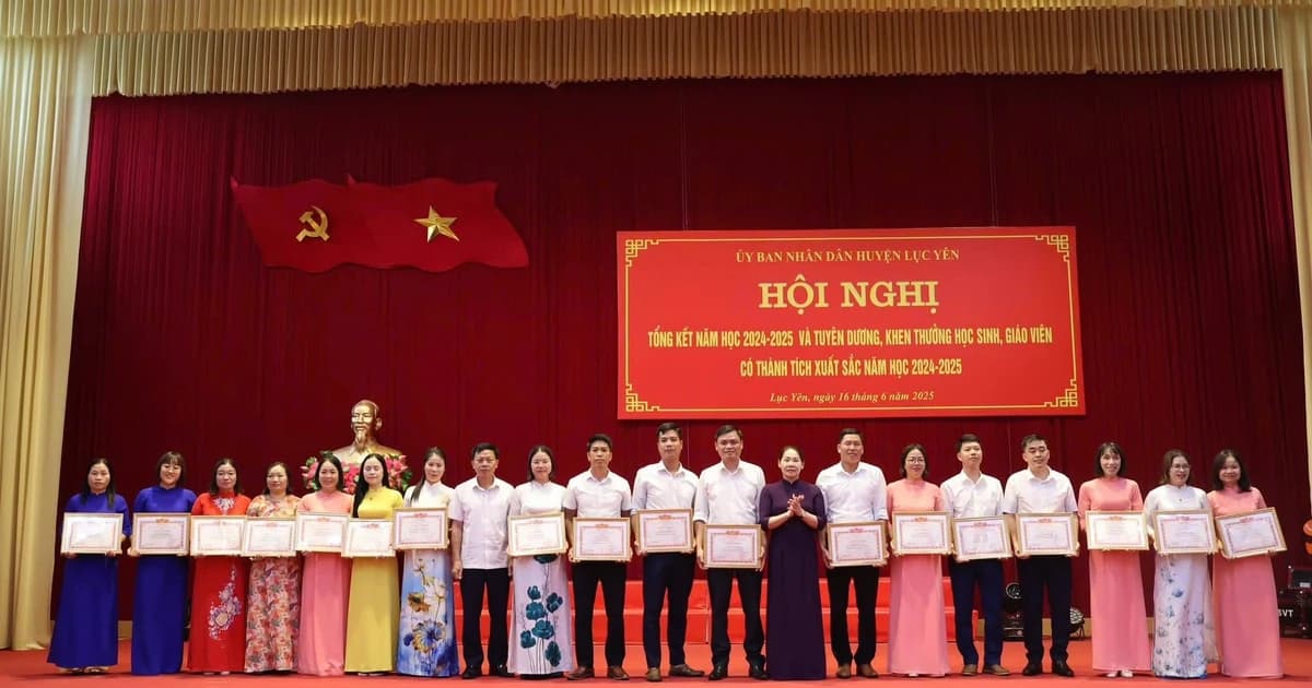 321 giáo viên, học sinh tại Yên Bái được tuyên dương, khen thưởng