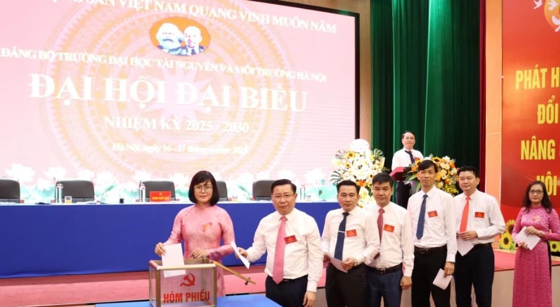 Học sinh THPT định hướng chọn ngành sớm qua trải nghiệm Open Day