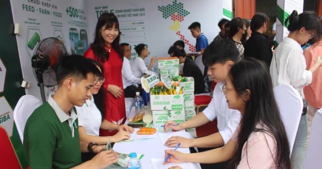 Gần 3.000 cơ hội việc làm cho sinh viên tại ngày hội tuyển dụng