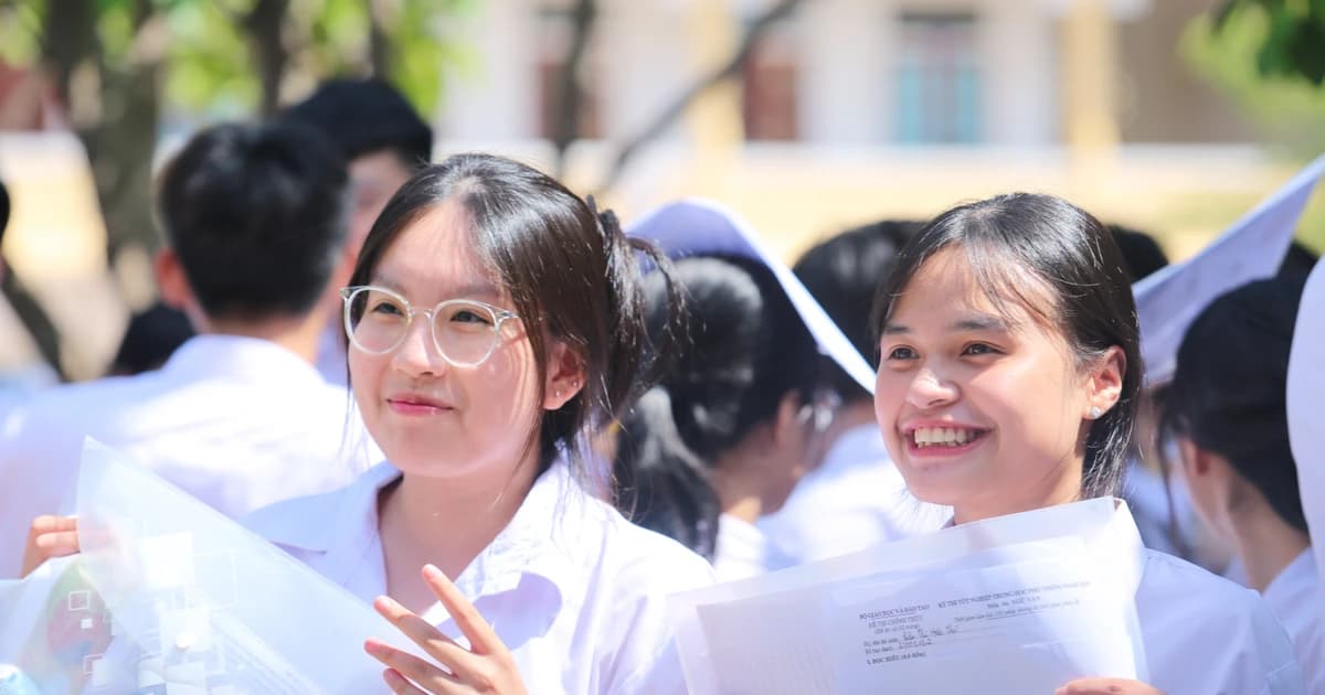 Muôn vàn cảm xúc sau buổi thi đầu tiên