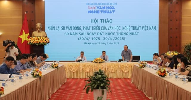 Nhìn lại hành trình 50 năm văn học - nghệ thuật Việt Nam