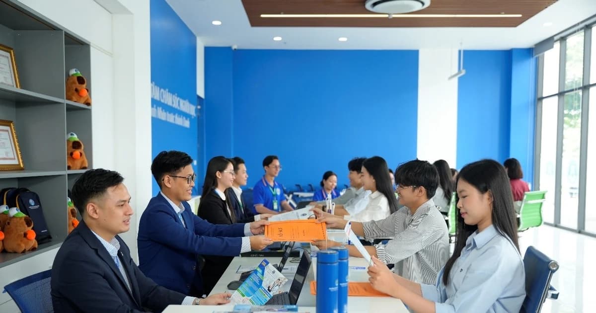 Trường Đại học Văn Hiến tiếp sức thí sinh vào đại học