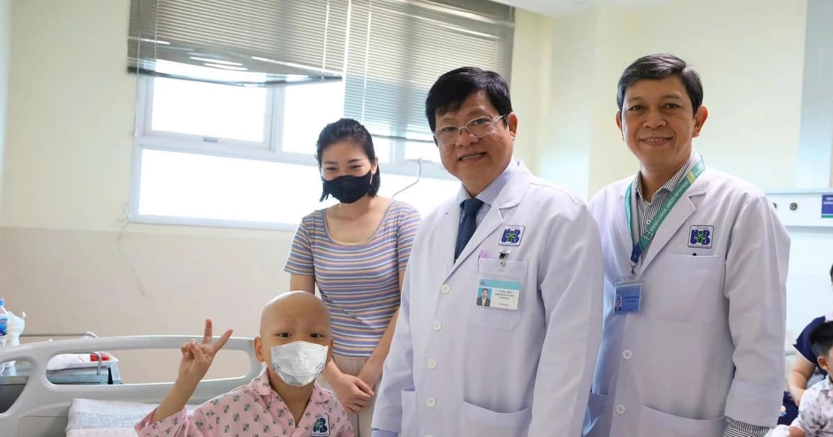 Thêm hy vọng cho bệnh nhi ung thư hiếm gặp nhờ kỹ thuật xạ trị áp sát