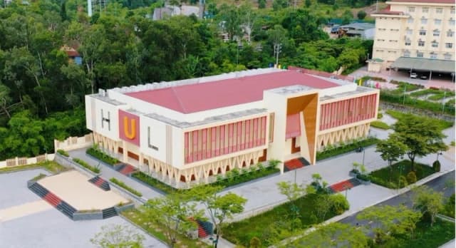 Cơ sở vật chất khang trang của trường đại học Luật Huế