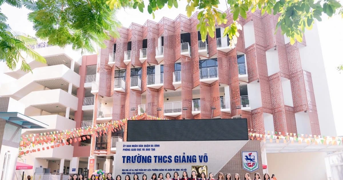 Ấn tượng ngôi trường thủ đô có 214 lượt học sinh đỗ lớp 10 chuyên