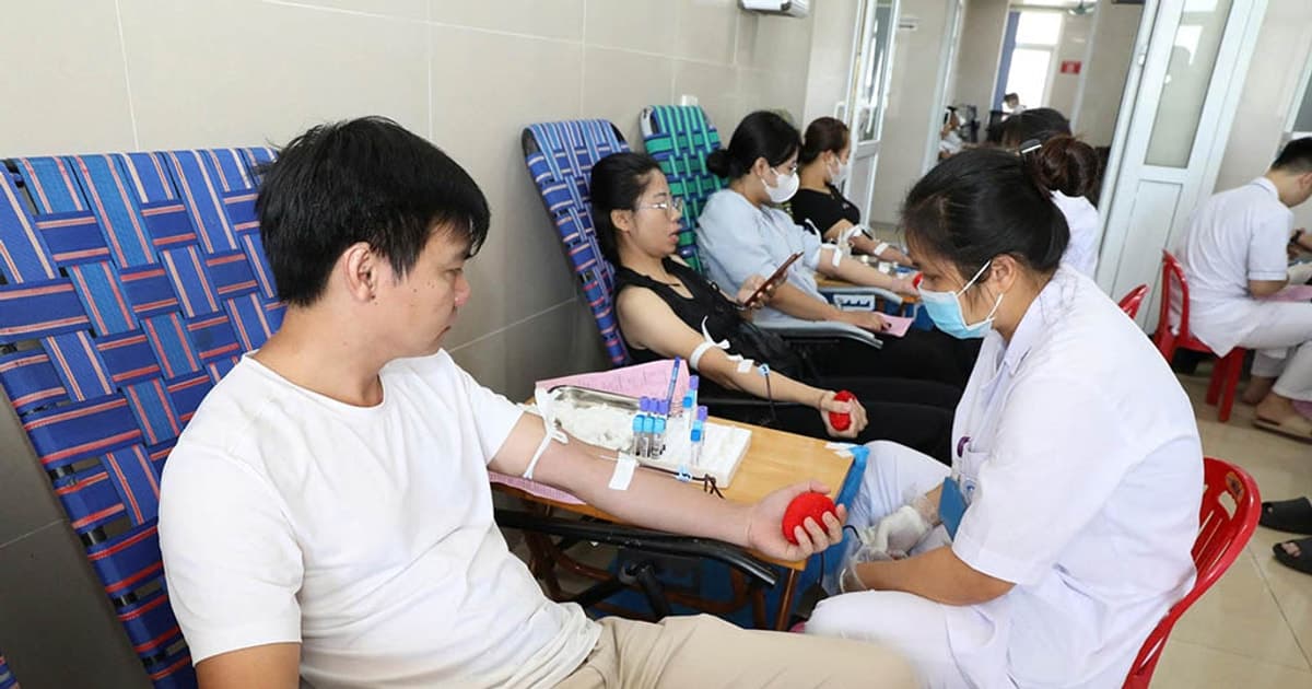 Ninh Bình: Tiếp nhận gần 400 đơn vị máu tại chương trình ‘Hiến máu khẩn cấp’