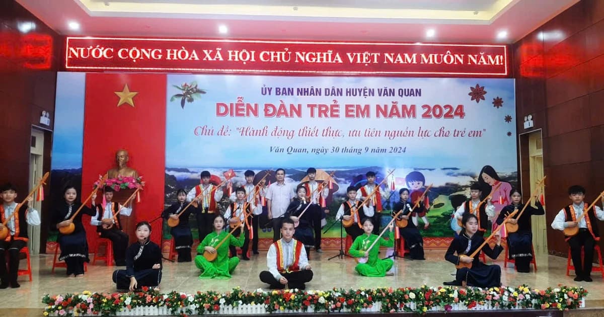 Giúp trò nội trú gìn giữ ngôn ngữ và văn hóa dân tộc Tày, Nùng