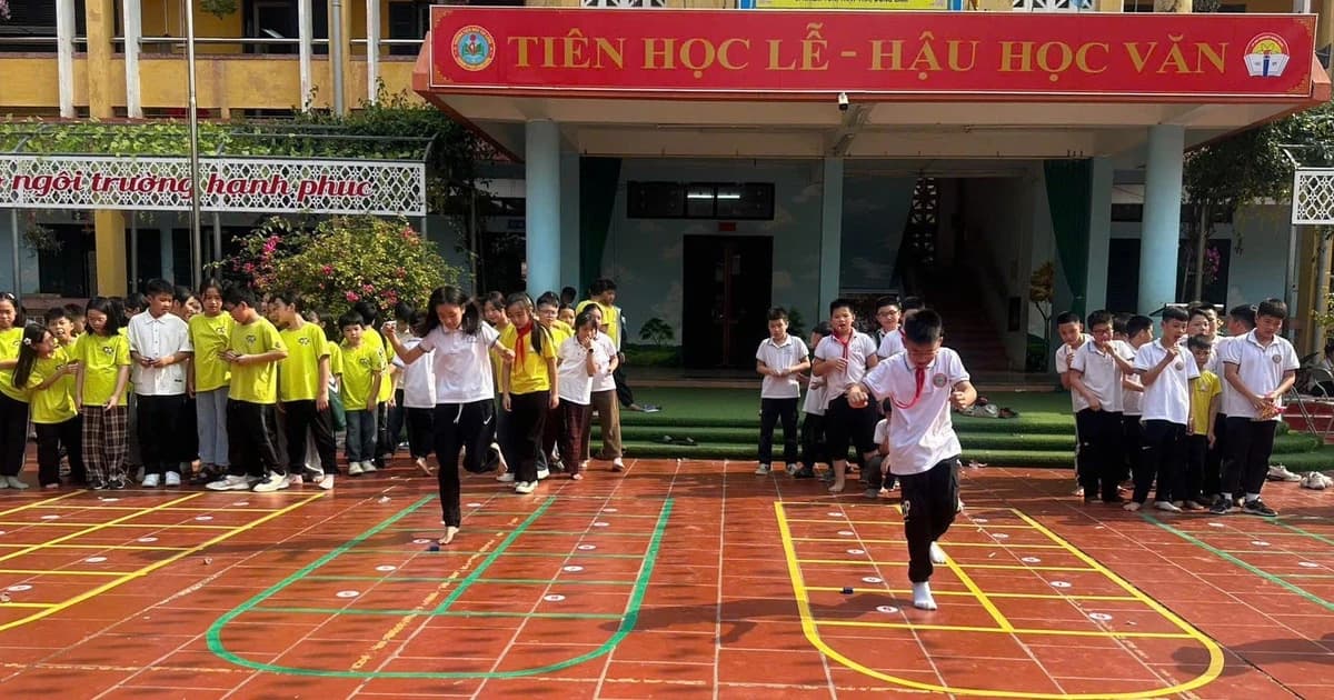 Địa phương và nhà trường cùng sát cánh vì giáo dục