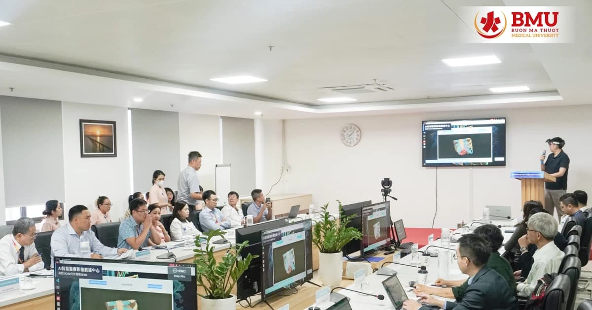 Đắk Lắk: Thúc đẩy hợp tác đào tạo và chuyển giao công nghệ trong lĩnh vực y học