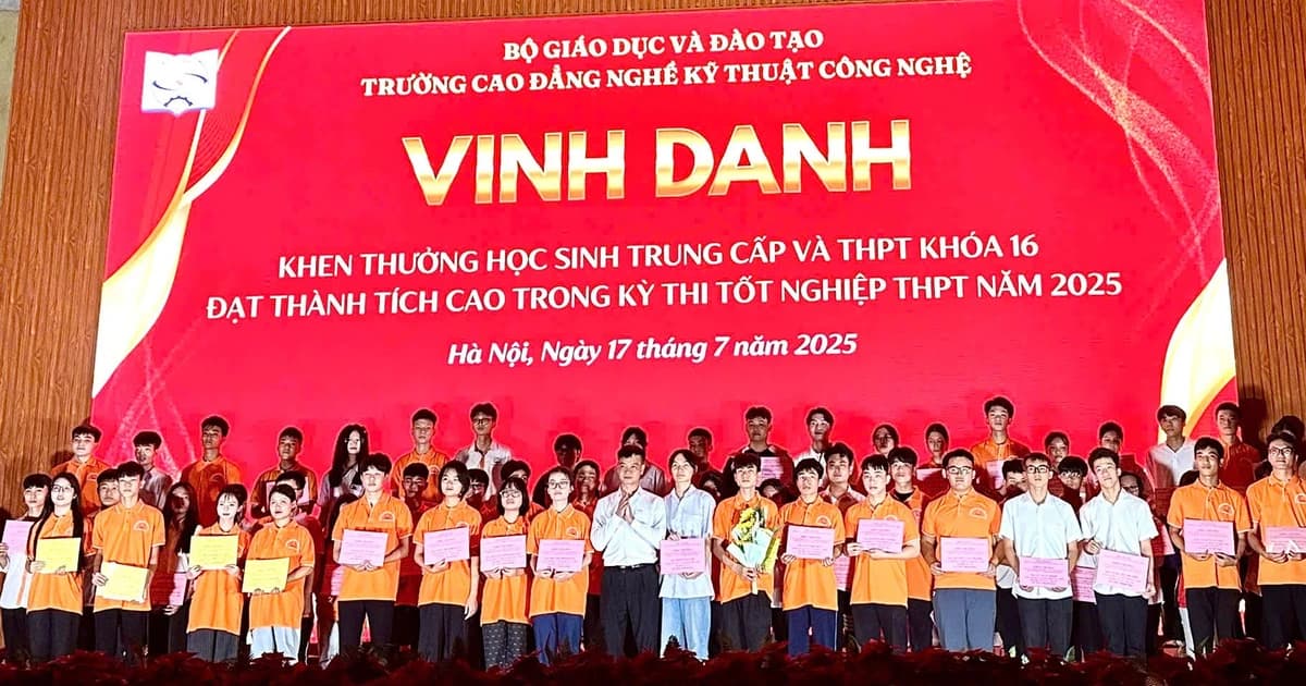 79 học viên trường nghề đạt điểm cao tại kỳ tốt nghiệp THPT được vinh danh