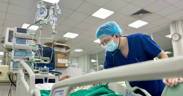 Uống gần 1 lít rượu/ngày trong 20 năm, người đàn ông suy gan, nhiễm trùng huyết nặng