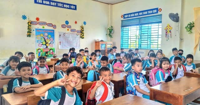 Sở GD&ĐT An Giang tạo điều kiện học tập cho con cán bộ, công chức sau sáp nhập