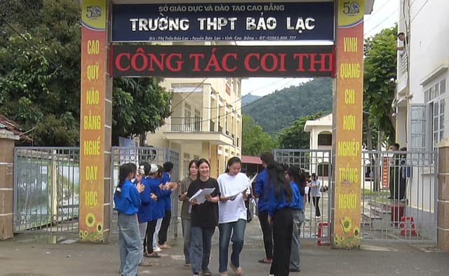 Niềm vui từ những điểm 10 trong Kỳ thi tốt nghiệp THPT ở Cao Bằng