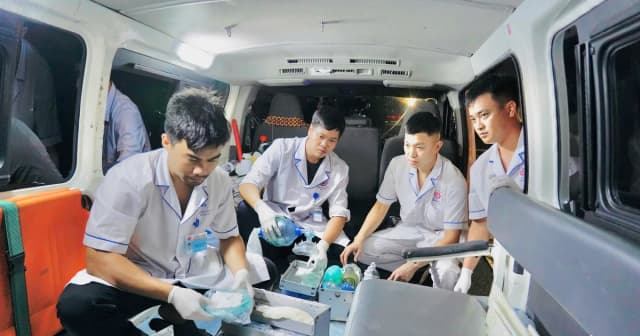 Sức khỏe nạn nhân sống sót trong vụ lật tàu ở Quảng Ninh