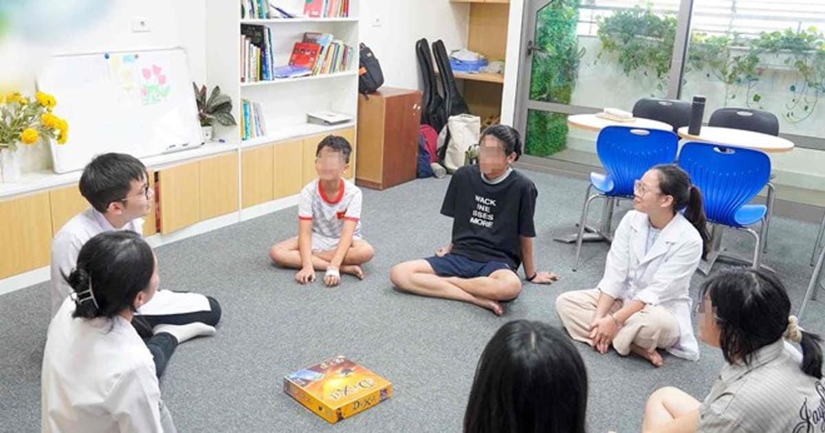 Bé trai 10 tuổi vụ lật tàu ở Quảng Ninh đang được điều trị và phục hồi tâm lý