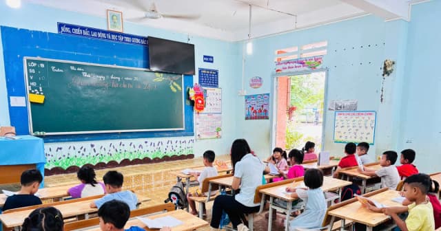 Nỗ lực dạy tiếng Việt cho trẻ người dân tộc thiểu số trước khi vào lớp 1