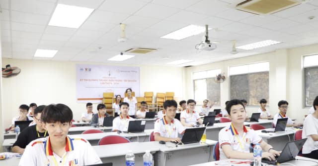 Đà Nẵng cử sinh viên ngành CNTT xuống hỗ trợ các xã, phường