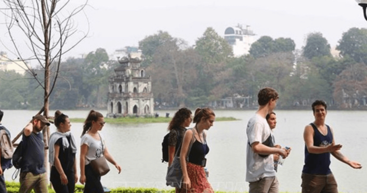 Du lịch Hà Nội ghi nhận mức tăng hơn 10% trong tháng 7/2025