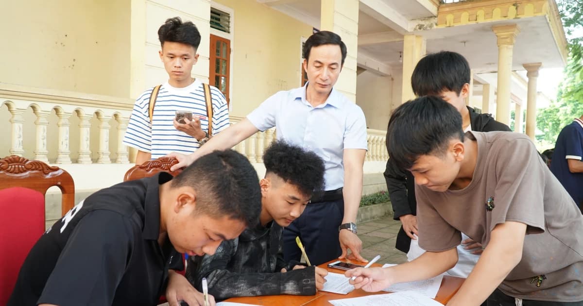 Tư vấn sớm tổ hợp môn tự chọn cho học sinh khối 10