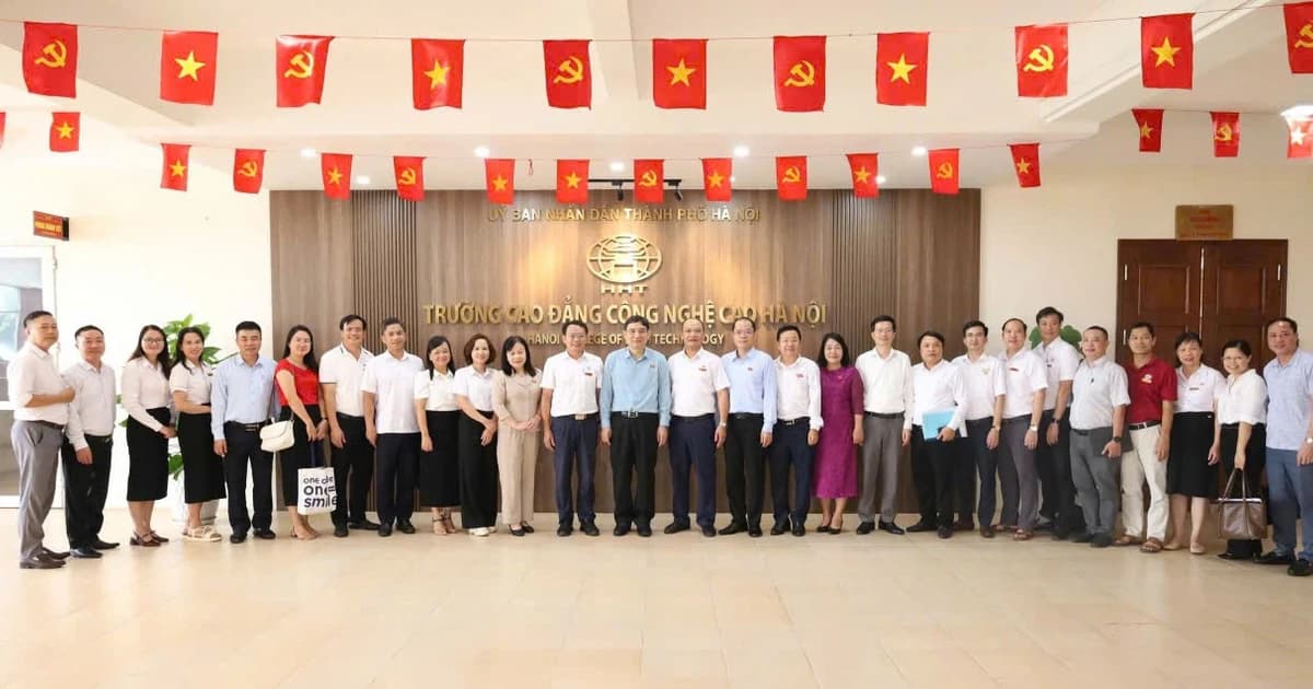 Phát triển giáo dục nghề nghiệp hiện đại, gắn với thực tiễn