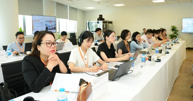 Chuẩn bị cán bộ 'nguồn'