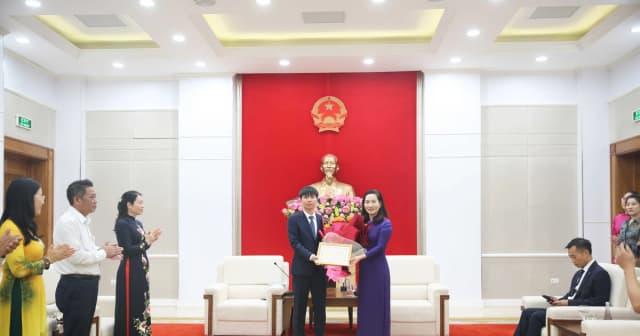 Từ PDP đến 'Vũ Võ Hòa Âm': Dấu ấn giáo dục toàn diện tại FPT School Huế
