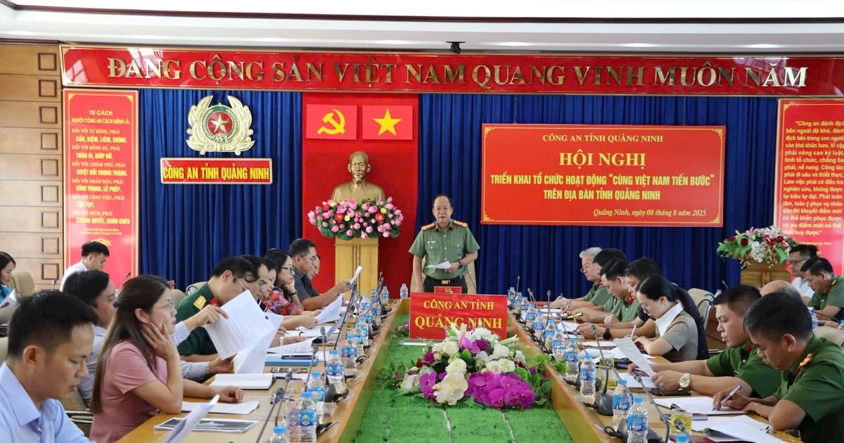 Sôi nổi chuẩn bị chương trình "Cùng Việt Nam tiến bước" tại Quảng Ninh