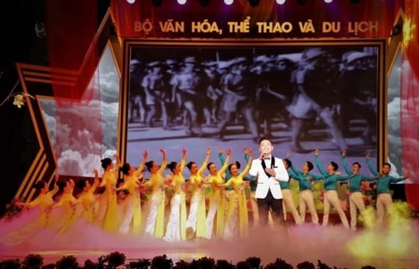 Trang trọng, hài hòa, thể hiện truyền thống lịch sử, đặc trưng văn hóa