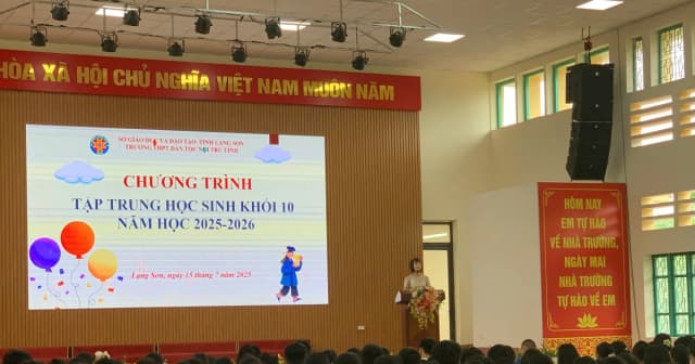 Tăng cường tư vấn chọn tổ hợp môn học theo định hướng nghề nghiệp cho HS lớp 10