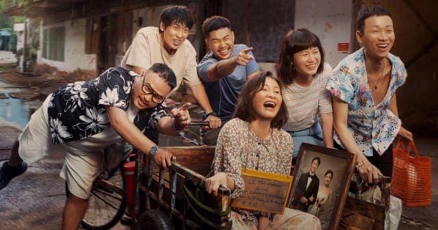 Phim liên kết Việt - Hàn 'Mang mẹ đi bỏ': Chạm tới trái tim khán giả